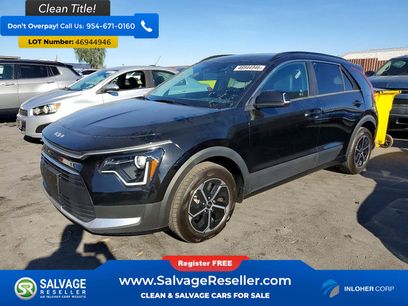 Used 2024 Kia Niro EX