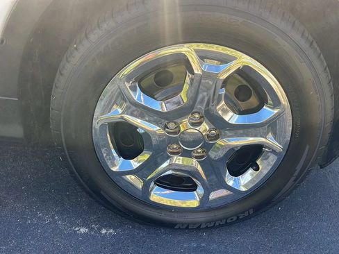 Used 2019 Ford Escape S FWD image 25