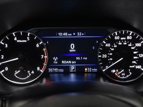 Used 2024 Nissan Altima 2.5 SV image 19