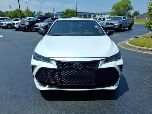 Used 2019 Toyota Avalon Touring w/ Advanced Safety Package FWD image 8