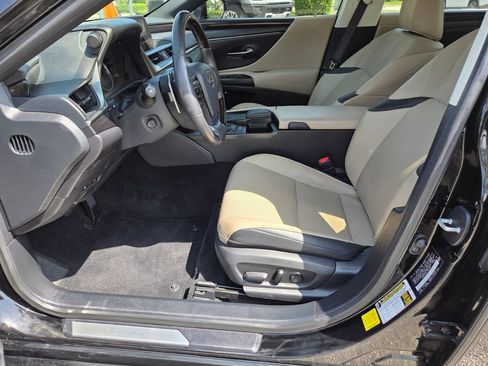 Used 2020 Lexus ES 350 w/ Premium Package FWD image 9