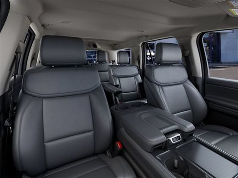 New 2027 Ford Expedition Active RWD image 10