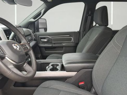 Used 2025 RAM 2500 Big Horn AWD/4WD image 10