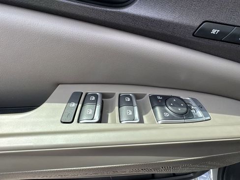 New 2026 Kia Carnival EX FWD image 13