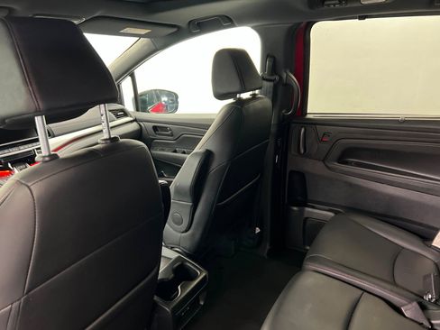 Used 2025 Honda Odyssey Sport-L image 19