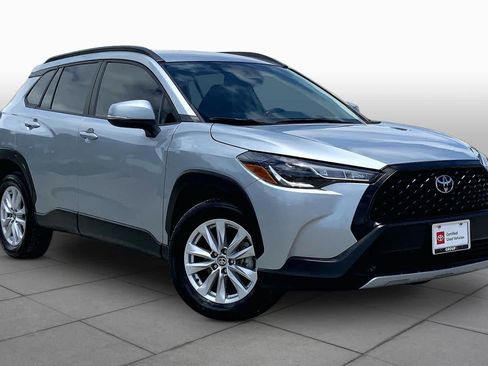 Certified 2023 Toyota Corolla Cross LE FWD image 3