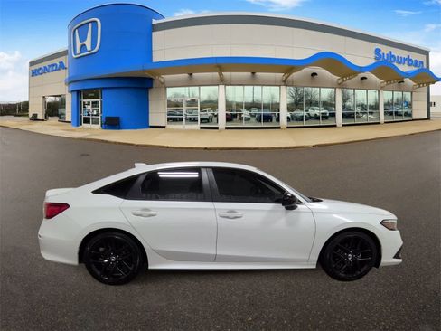 Used 2022 Honda Civic Sport image 9