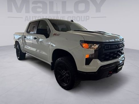Used 2025 Chevrolet Silverado 1500 Custom Trail Boss AWD/4WD image 7
