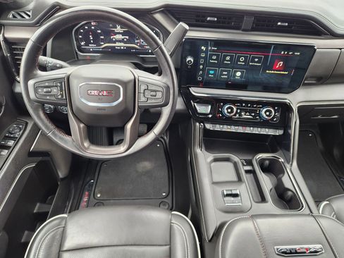 Used 2024 GMC Sierra 2500 AT4X image 27