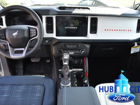 New 2026 Ford Bronco Heritage Edition image 12