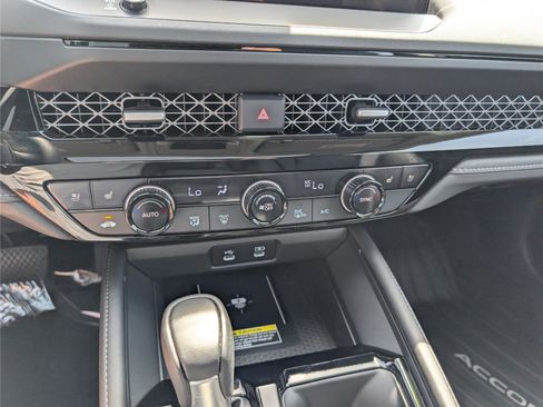 Used 2024 Honda Accord Touring image 25