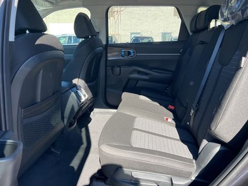 New 2026 Kia Sorento LX image 12