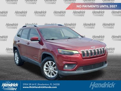 Used 2019 Jeep Cherokee Latitude w/ Popular Appearance Group