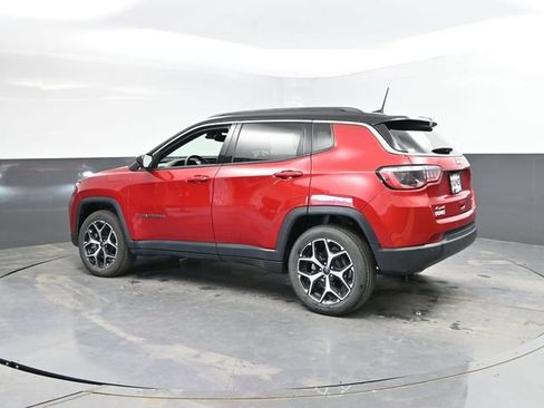 Used 2025 Jeep Compass Limited AWD/4WD image 8
