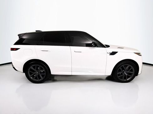 Used 2023 Land Rover Range Rover Sport SE Dynamic AWD/4WD image 4