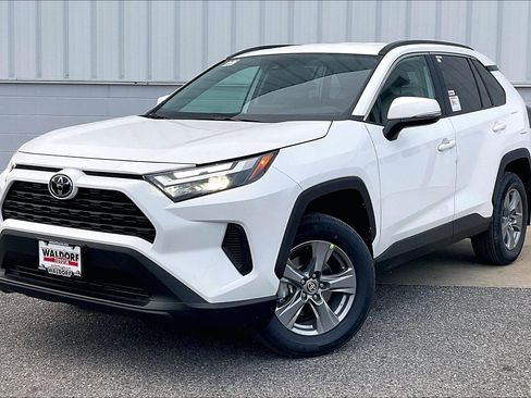 New 2025 Toyota RAV4 XLE image 2
