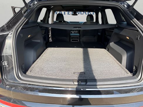 Used 2021 Volkswagen Atlas Cross Sport SEL R-Line w/ Cross Sport MDO Package FWD image 42