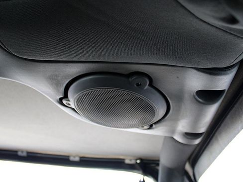 Used 2012 Jeep Wrangler Rubicon image 33