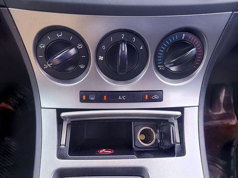 Used 2010 MAZDA MAZDA3 i Sport image 35