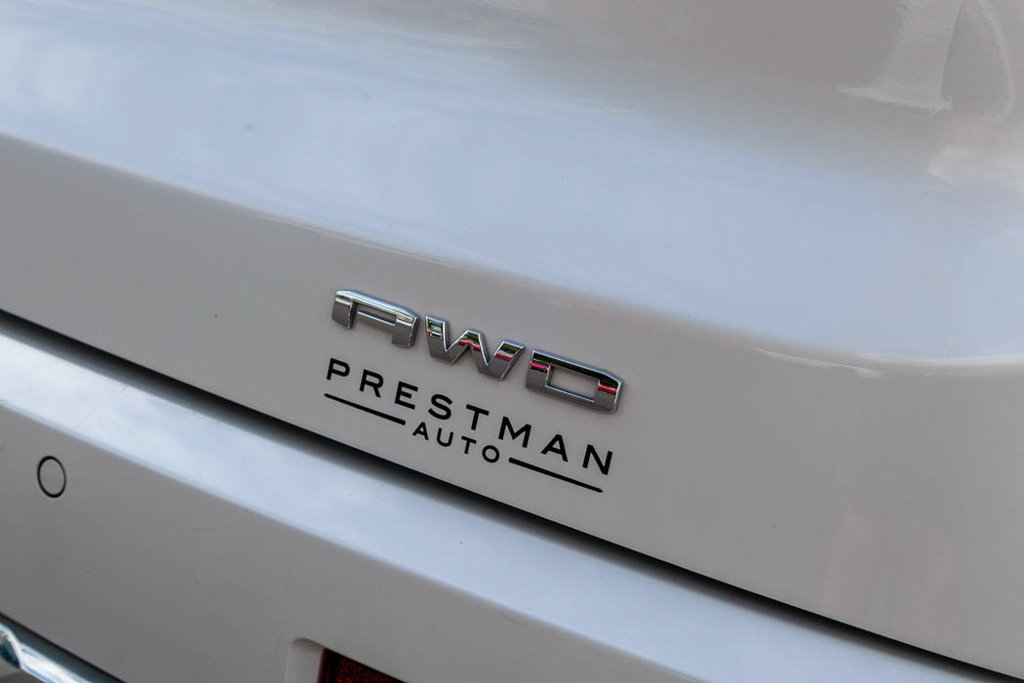 Used 2020 GMC Acadia Denali AWD/4WD image 8