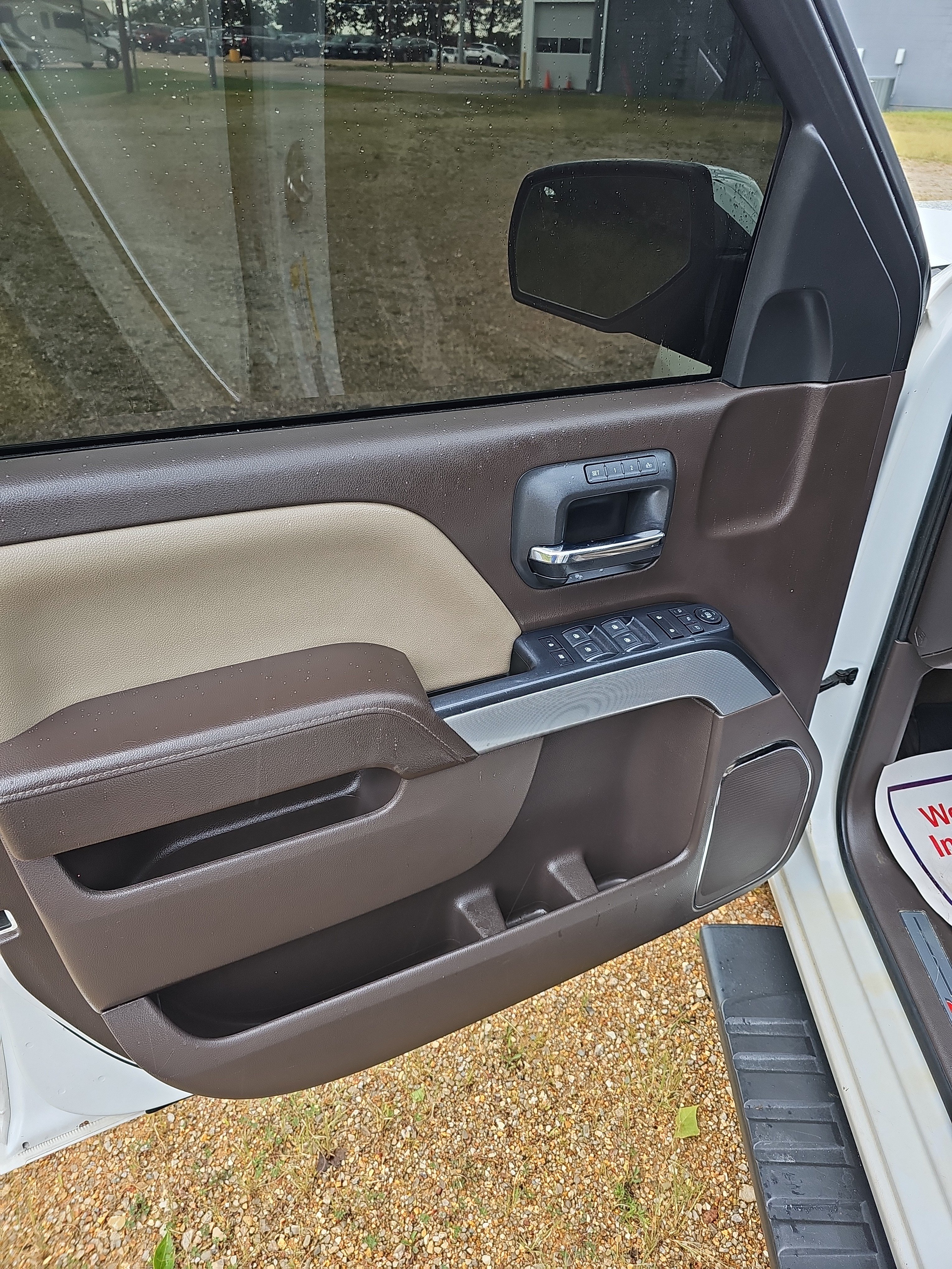 Used 2018 Chevrolet Silverado 1500 LTZ Z71 AWD/4WD image 18