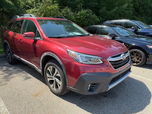 Used 2020 Subaru Outback Limited w/ Popular Package #2 AWD/4WD image 3