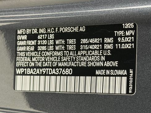 Certified 2026 Porsche Cayenne Coupe AWD/4WD image 28