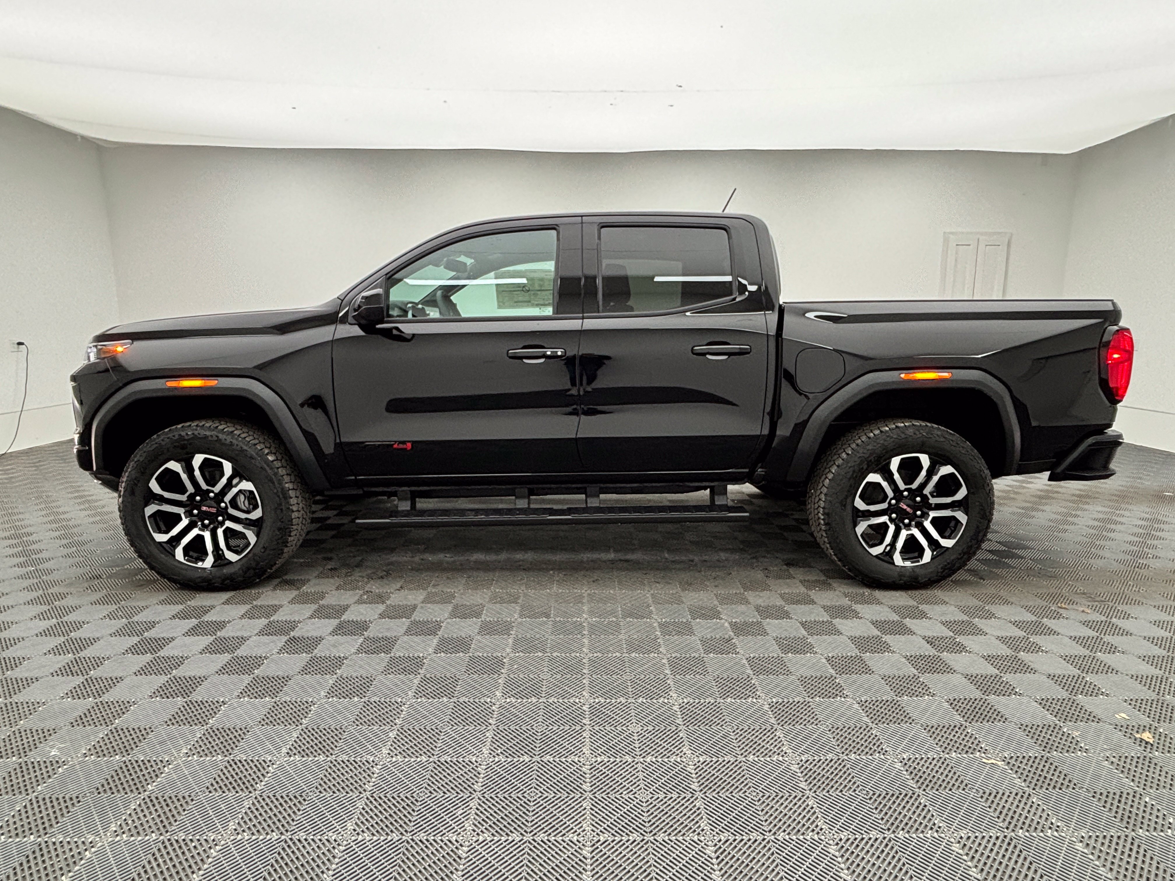 New 2026 GMC Canyon AT4 w/ Nightfall Essentials Package AWD/4WD image 12