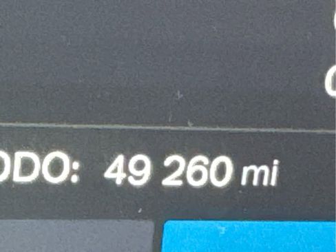 Certified 2023 Volvo XC60 B5 Plus w/ Protection Package image 44