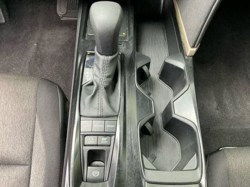 Used 2025 Toyota Camry LE FWD image 35