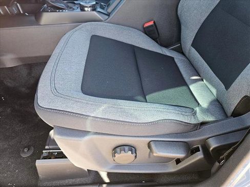 New 2025 Ford Bronco 4-Door image 4