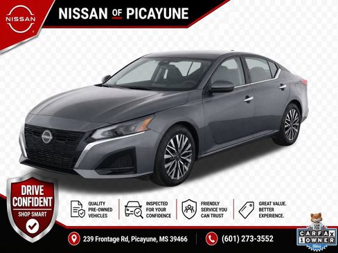 Used 2024 Nissan Altima 2.5 SV FWD image 1