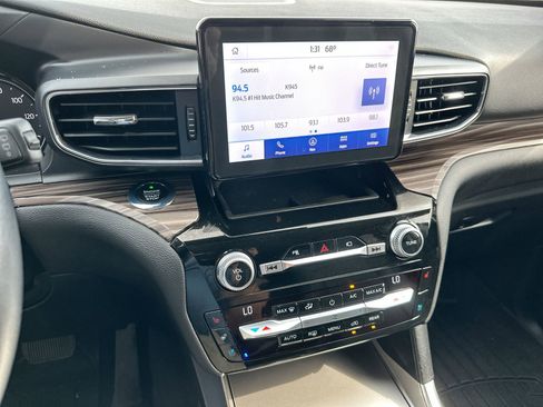 Used 2021 Ford Explorer Limited w/ Equipment Group 301A image 16