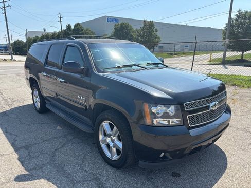Used 2013 Chevrolet Suburban LS w/ Texas Edition RWD image 1