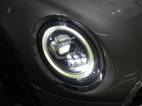 Used 2020 MINI Cooper 2-Door Hardtop w/ Storage Package FWD image 14