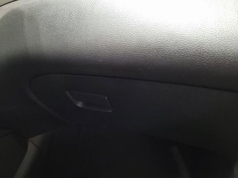 Used 2016 Nissan Rogue SV image 59