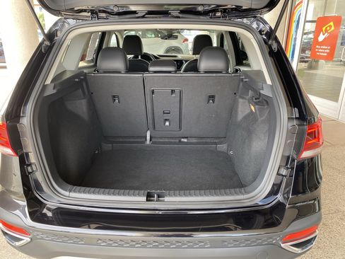 Certified 2023 Volkswagen Taos SE FWD image 15