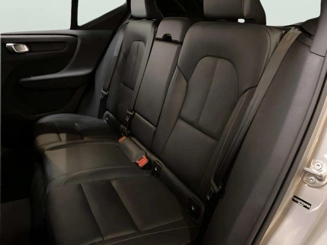 Used 2025 Volvo XC40 B5 Plus AWD/4WD image 68