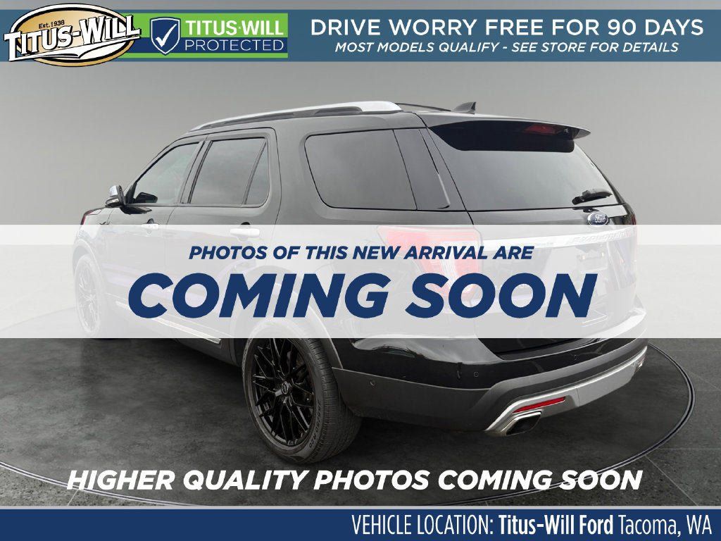 Used 2017 Ford Explorer Platinum AWD/4WD image 4