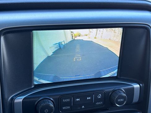 Used 2018 GMC Sierra 2500 SLT w/ Duramax Plus Package AWD/4WD image 19