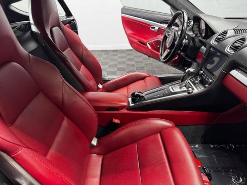 Used 2018 Porsche 718 Cayman GTS image 38