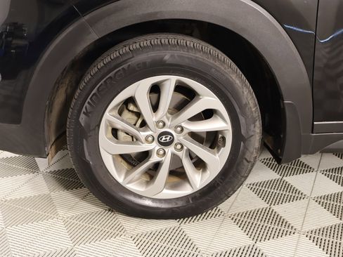 Used 2018 Hyundai Tucson SE image 16