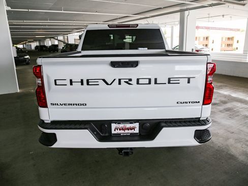 Used 2022 Chevrolet Silverado 1500 Custom w/ LPO, Dark Essentials Package RWD image 3