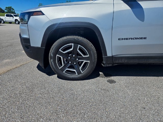 Used 2026 Jeep Cherokee Limited AWD/4WD image 27