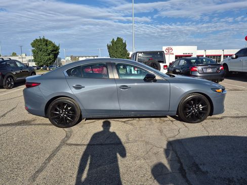 Used 2023 MAZDA MAZDA3 s AWD/4WD image 2