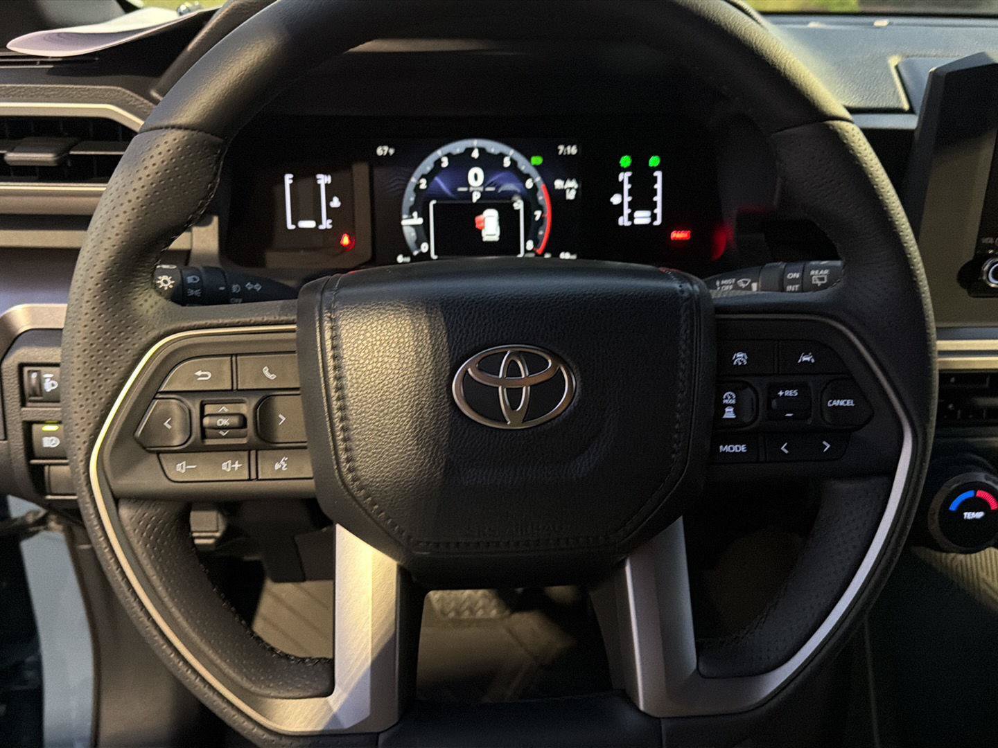 New 2026 Toyota 4Runner SR5 AWD/4WD image 20