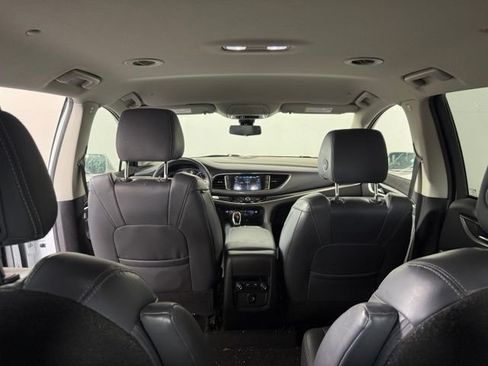 Used 2018 Buick Enclave Essence FWD image 23