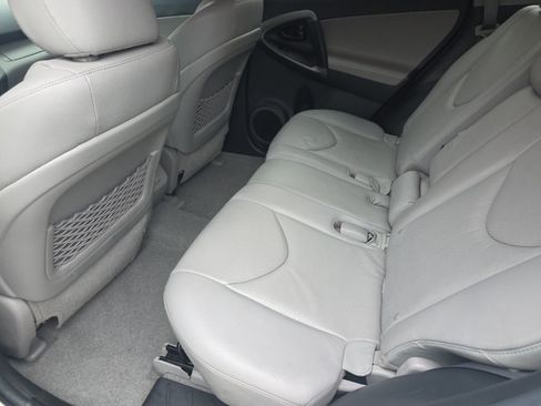 Used 2012 Toyota RAV4 Limited image 13