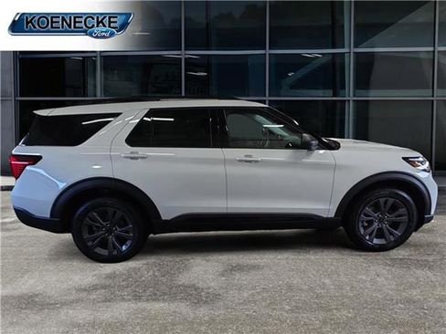 New 2026 Ford Explorer Active w/ Active Comfort Package image 6