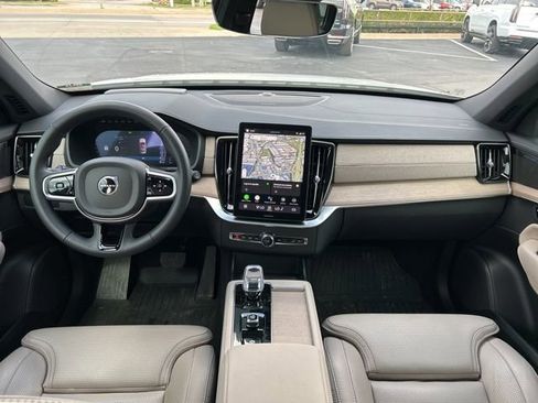 Used 2026 Volvo XC90 B6 Ultra w/ Protection Package Premier AWD/4WD image 15